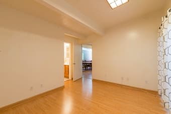 Beautiful Palo Alto house has available room :) 1
