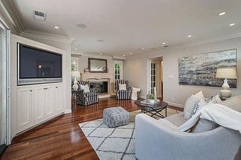 1 beautiful bed/shared bath, hardwood, walking dist. from Univ. Ave! - 3