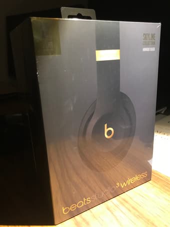 BRAND NEW Beats by Dr. Dre Studio3 Wireless Headphones - The Beats Sky 2