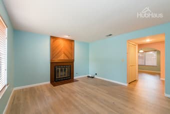 AMAZING ROOMMATES - great for those new to the area! 3