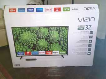 VIzio 32 LED - D Series TV 1