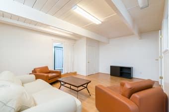 Beautiful Palo Alto house has available room :) 2