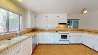 Cozy home with incredible roommates. Come meet us! 3