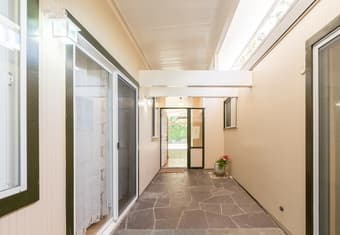 Beautiful Palo Alto house has available room :) 2