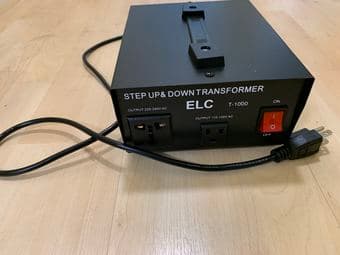 ELC T-1000 1000-Watt Voltage Converter Transformer 1