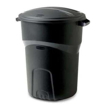 Rubbermade Big Trash bin 1