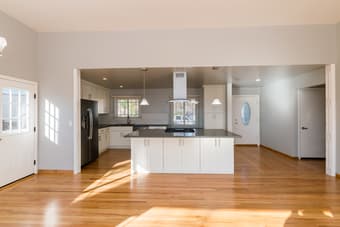 Room for rent in Redwood City. 1