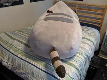 GUND Super Jumbo Pusheen 41 inches 41" 3