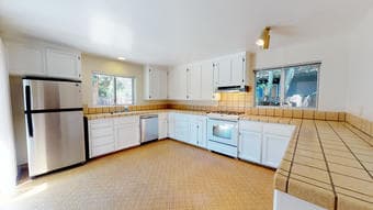 Cozy home with incredible roommates. Come meet us! 2