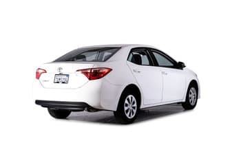 Toyota Corolla 2017 - White - $13,900 32K miles 3