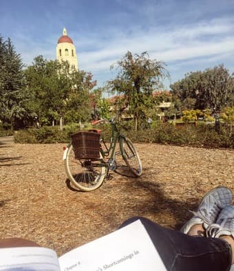 Women bike at Stanford - Well maintained 3