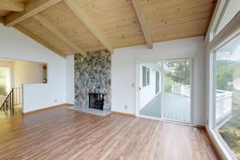 Nestled in the lovely Los Altos Hills. 2