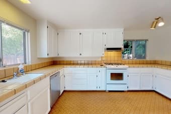 Cozy home with incredible roommates. Come meet us! $1,390 3