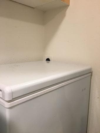 mini freezer 1