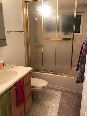 Private room available is this cute 2bd 1 bath Redwood City duplex 3