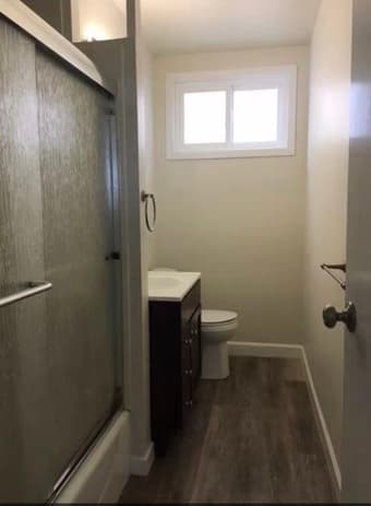 Two Former Stanford GSE Students Looking for a Roommate 3