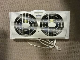 Holmes dual blade window fan 1