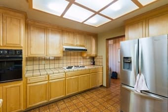 Huge house in the hills, looking for a roommate. 3