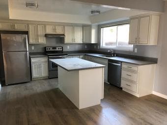 Room for rent in 3br/2.5 bath duplex in Sunnyvale 1