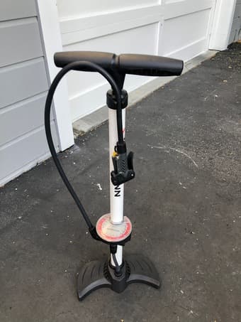 Schwinn bike pump 1