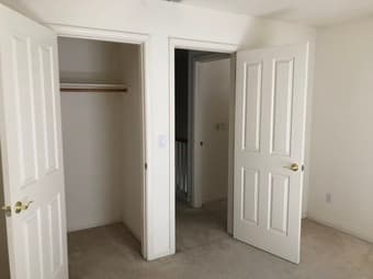 Two rooms in sunny, spacious quiet EPA house 2