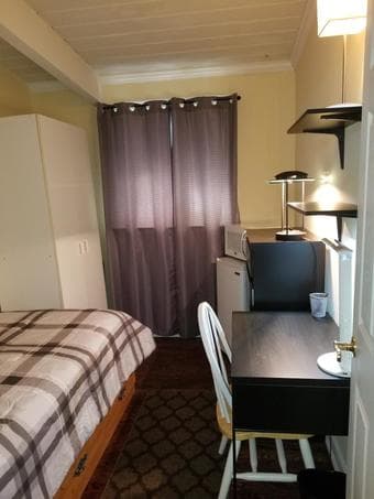 Furnished room for rent in West of Redwood City 1