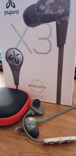 Jaybird X3 (Great Condition) 1