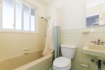 We have a beautiful, large room available in our gorgeous Redwood City 3