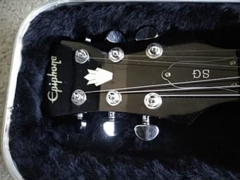 Epiphone Sg-400 PRO with hardcase (Palo Alto) 3