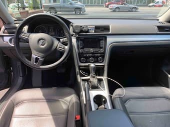 2013 Volkswagon Passat SE PZEV Sedan 4D 2.5L， for sale - $ 8,000 3