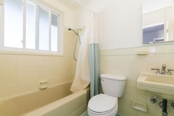 We have a beautiful, large room available in our gorgeous Redwood City 3
