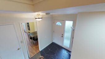 Private room in awesome house. 1