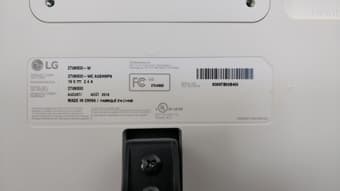 27" 4K monitor 3
