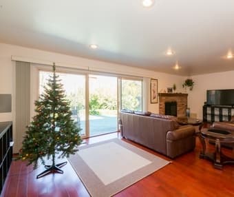 Close to everything, including Apple! Room for rent 2