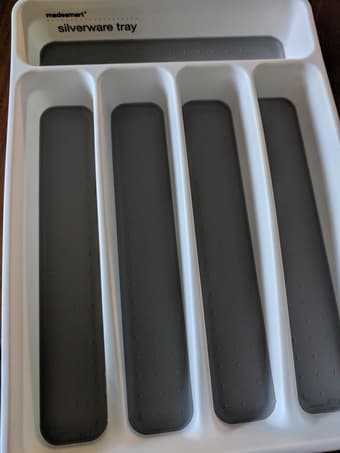 silverware tray (<1 year old) 3