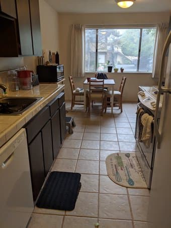 Room to rent from Sep 1st 2019, monthly with possible 6-8 month lease 3