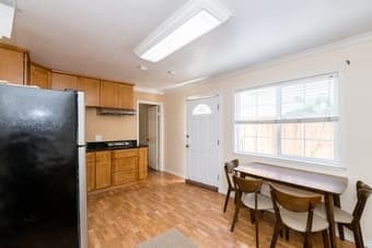Perfect location in Sunnyvale, room available 1