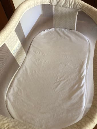Halo Baby Bassinet (like new) 3