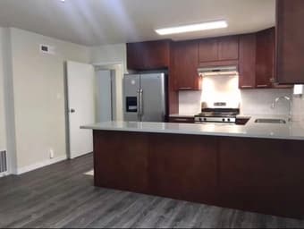 Master Bedroom in Daly City 3