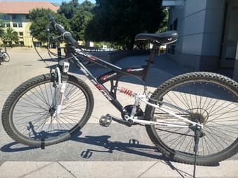 Schwinn Men's 26" Mountain Bike 1