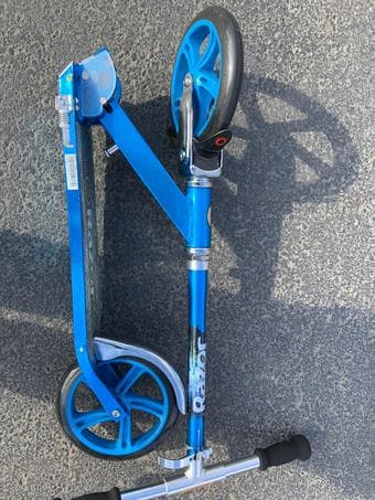 Razor A5 LUX Kick Scooter 2