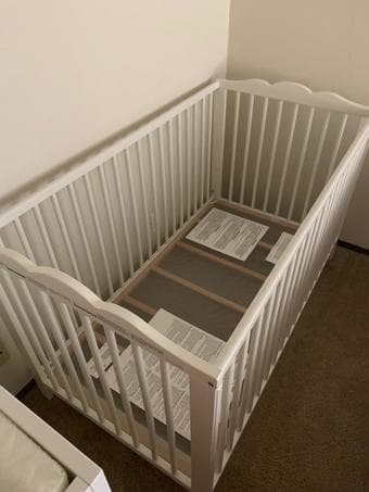 moving out of the country: Baby crib and baby changing table Like new! 1