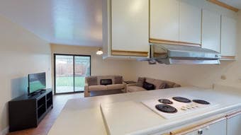 Private room in awesome house 3