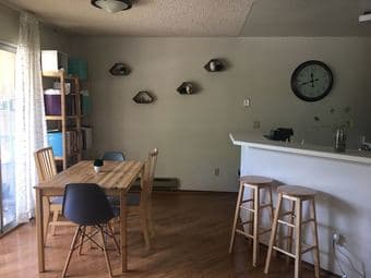 1 Bedroom Apartment off California Avenue! 1