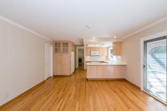 Locaste is a beautiful and spacious home in a quiet area 1