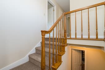 Locaste is a beautiful and spacious home in a quiet area 2