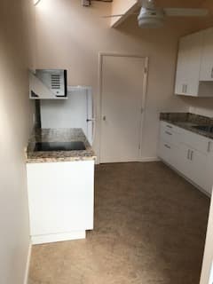 Private apartment in single family home 2