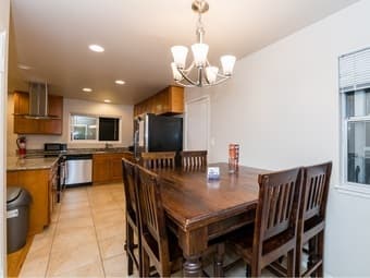 Beautiful home located in Mountain View 2