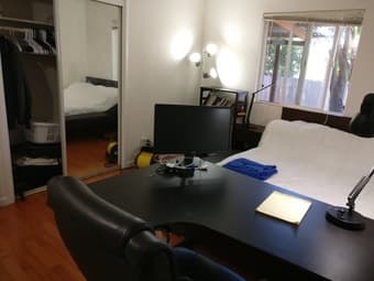 Room in a 4BR house. Great Price, friendly housemates 1