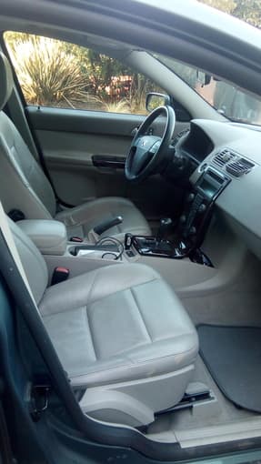 Volvo S40, 2005, 105000 miles 2